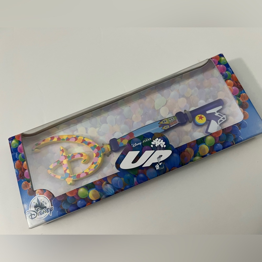 Disney Store UP Movie Key Special Edition Pixar Balloons New In Box